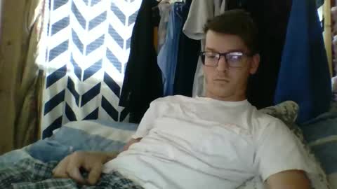 Snapshot of chrisvibess chatting on 05/03/26, 02:01 chrisvibess online show from 05/03/26, 02:01