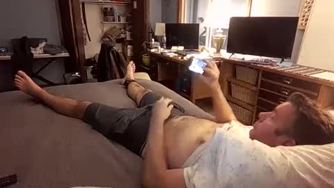 Snapshot of chrisw8121 chatting on 11/07/25, 07:47 chrisw8121 online show from 11/07/25, 07:47