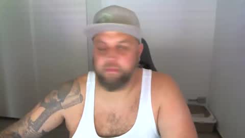 Snapshot of chrizz80 chatting on 12/16/24, 10:18 Chrizz online show from 12/16/24, 10:18