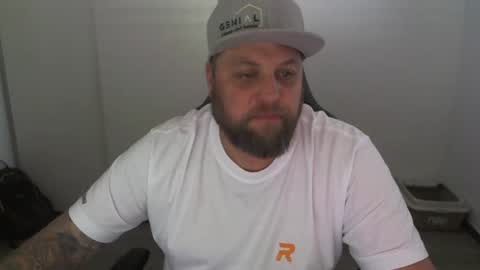 Snapshot of chrizz80 chatting on 03/01/25, 08:23 Chrizz online show from 03/01/25, 08:23