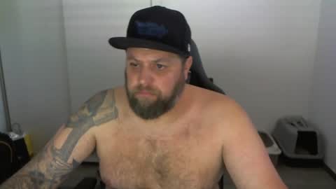 Snapshot of chrizz80 chatting on 03/11/25, 07:15 Chrizz online show from 03/11/25, 07:15