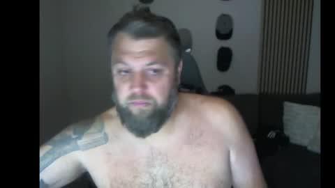 Snapshot of chrizz80 chatting on 10/07/25, 05:15 Chrizz online show from 10/07/25, 05:15