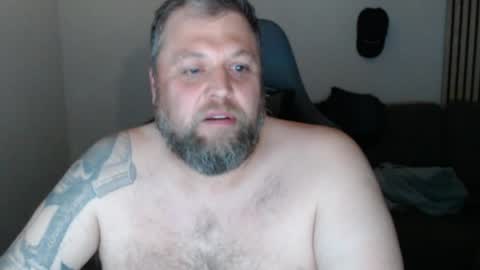 Snapshot of chrizz80 chatting on 04/25/26, 03:31 Chrizz online show from 04/25/26, 03:31