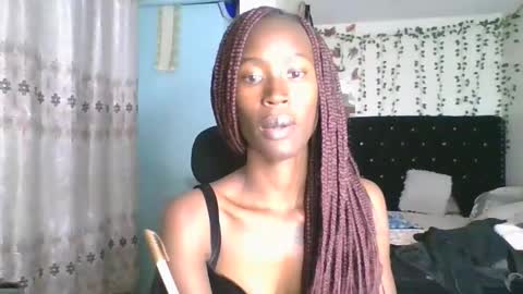 Snapshot of chroe22 chatting on 02/06/26, 10:13 chroe22 online show from 02/06/26, 10:13