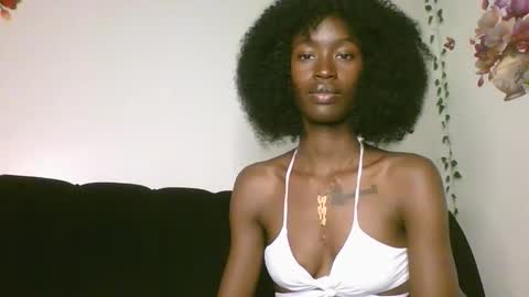 Snapshot of chroe22 chatting on 02/18/26, 09:33 chroe22 online show from 02/18/26, 09:33