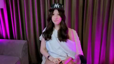 Snapshot of chrome_nova chatting on 06/15/26, 06:43 Eva online show from 06/15/26, 06:43