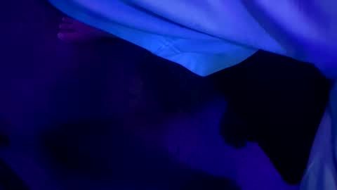 Snapshot of chronicvibez chatting on 02/11/26, 01:21 chronicvibez online show from 02/11/26, 01:21