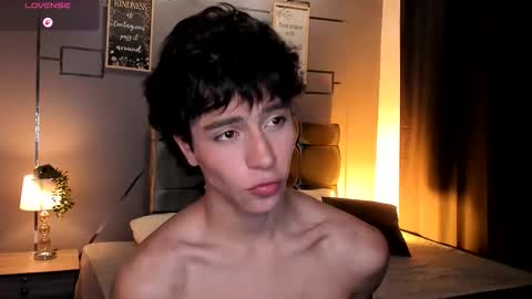 chrristopher77 online show from 11/21/25, 01:32