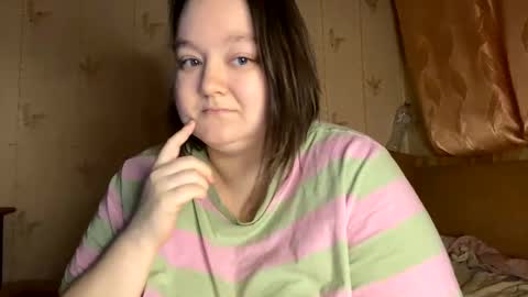 Snapshot of chubby__katie_ chatting on 02/09/25, 05:19 Kat online show from 02/09/25, 05:19