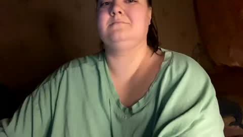 Snapshot of chubby__katie_ chatting on 02/18/25, 03:32 Kat online show from 02/18/25, 03:32