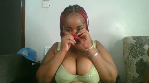 Snapshot of chubby_princess2 chatting on 10/16/25, 09:27 chubby_princess2 online show from 10/16/25, 09:27