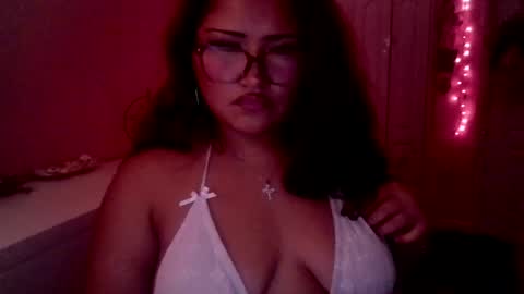 Snapshot of chubbybunnyxoxo222 chatting on 07/23/26, 05:27 chubbybunnyxoxo222 online show from 07/23/26, 05:27