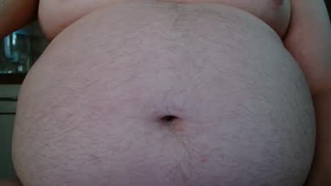 Snapshot of chubbyjam27 chatting on 05/17/26, 02:35 chubbyjam27 online show from 05/17/26, 02:35