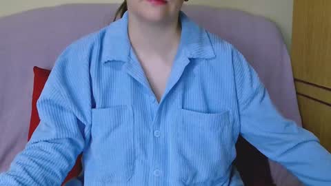 Maia online show from 12/15/24, 08:58