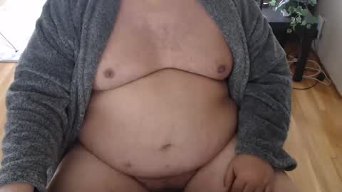 Snapshot of chubbyvix chatting on 05/12/26, 02:52 AstorYvr online show from 05/12/26, 02:52