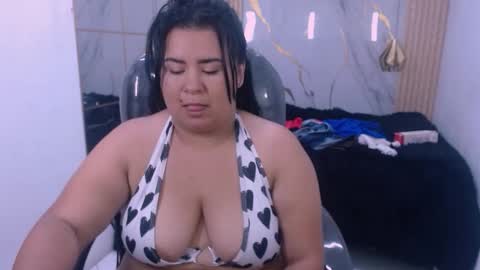 paula online show from 10/12/25, 03:16