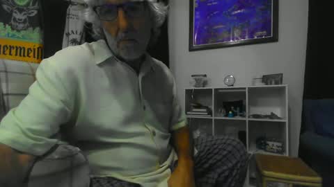 chuck354139 online show from 01/04/25, 02:46