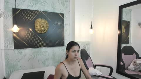 ...   ... online show from 03/05/25, 11:17