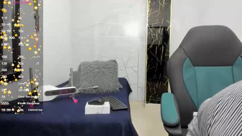 ...   ... online show from 01/10/26, 05:42