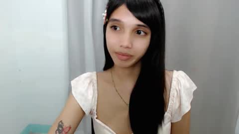Snapshot of cici_02 chatting on 10/14/25, 03:40 call me Cici online show from 10/14/25, 03:40