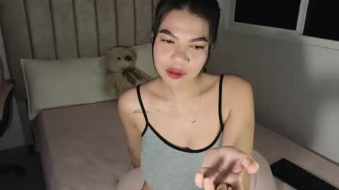 Mia online show from 06/15/26, 04:04