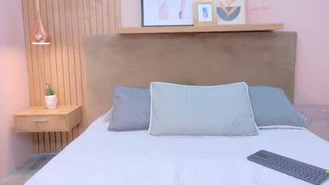 Snapshot of cielo_rivera chatting on 04/06/26, 01:12 cielo rivera online show from 04/06/26, 01:12