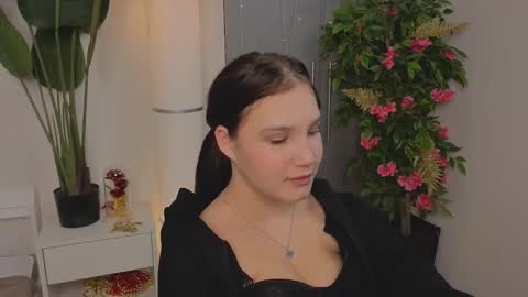 Snapshot of cieranesbeth chatting on 03/16/26, 07:18 cieranesbeth online show from 03/16/26, 07:18