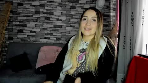 Ciindy Lovers online show from 10/23/25, 07:56