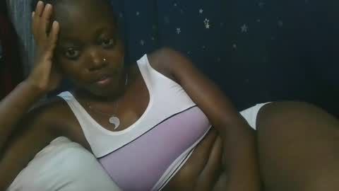 cilia petite online show from 03/06/25, 12:21