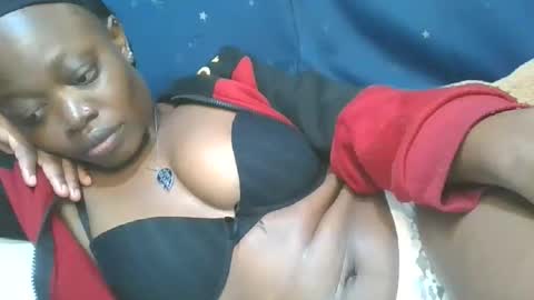 cilia petite online show from 09/16/25, 10:22