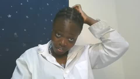 cilia petite online show from 10/17/25, 02:52