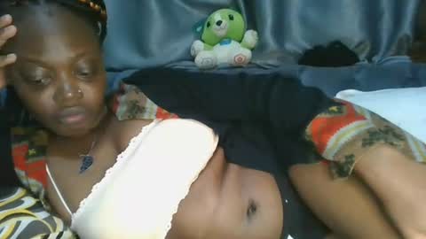 cilia petite online show from 04/15/26, 10:54