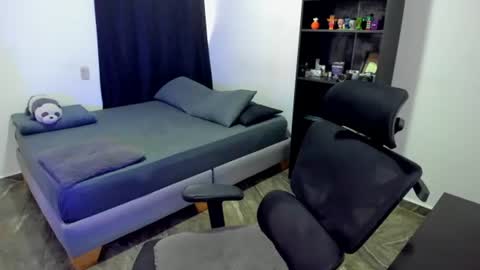 Luna and Sebas  online show from 06/13/26, 09:02