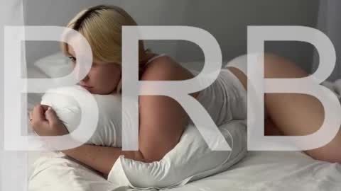 Snapshot of cinbellamy chatting on 11/03/25, 03:41 Cin Bellamy online show from 11/03/25, 03:41