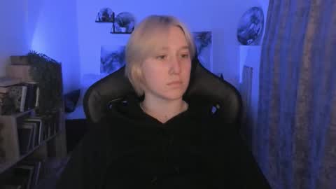 Snapshot of cinbellamy chatting on 12/01/25, 05:56 Cin Bellamy online show from 12/01/25, 05:56