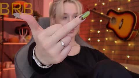 Snapshot of cinbellamy chatting on 01/09/26, 05:54 Cin Bellamy online show from 01/09/26, 05:54