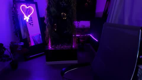 Snapshot of cinbellamy chatting on 02/21/26, 05:52 Cin Bellamy online show from 02/21/26, 05:52