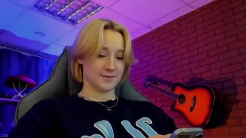 Snapshot of cinbellamy chatting on 02/27/26, 04:23 Cin Bellamy online show from 02/27/26, 04:23