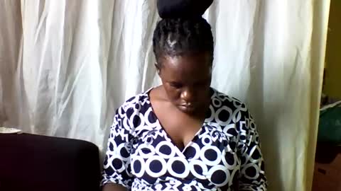 Snapshot of cinddy_14 chatting on 06/07/26, 06:28 cinddy 14 online show from 06/07/26, 06:28