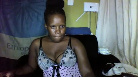 Snapshot of cinddy_14 chatting on 06/15/26, 06:43 cinddy 14 online show from 06/15/26, 06:43