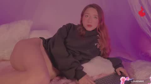 Sofi Eva and Mey online show from 10/25/25, 10:15