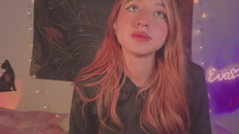 Snapshot of cinderella_lewis chatting on 02/27/26, 03:39 Sofi Eva and Mey online show from 02/27/26, 03:39