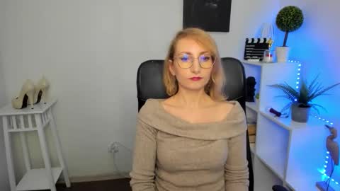 Cinderella online show from 02/16/26, 06:42