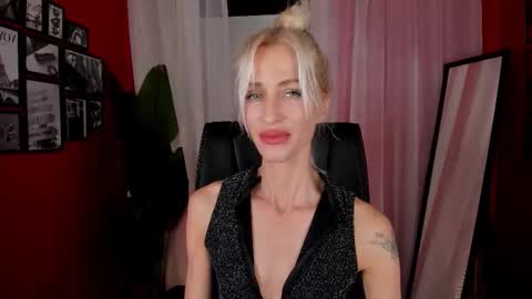 Snapshot of cindy_lady chatting on 10/05/25, 10:13 Cindy online show from 10/05/25, 10:13
