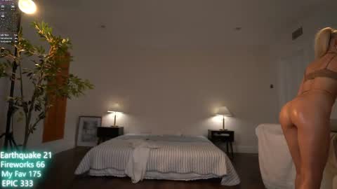 Snapshot of cindy_luv chatting on 04/30/26, 08:57 cindy_luv online show from 04/30/26, 08:57