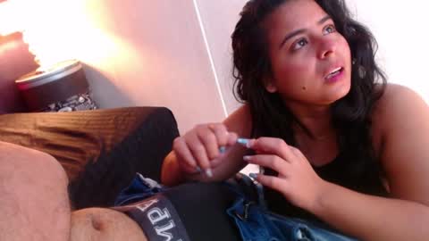 Snapshot of cindyandcarlo chatting on 12/27/24, 04:43 CindyandCarlo online show from 12/27/24, 04:43