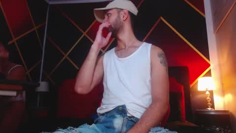 Snapshot of cindyandcarlo chatting on 01/11/25, 07:27 CindyandCarlo online show from 01/11/25, 07:27