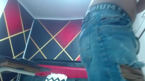 Snapshot of cindyandcarlo chatting on 01/24/25, 12:20 CindyandCarlo online show from 01/24/25, 12:20