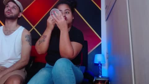 Snapshot of cindyandcarlo chatting on 02/02/25, 04:00 CindyandCarlo online show from 02/02/25, 04:00