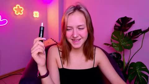 Snapshot of cindylovesmith chatting on 02/21/26, 03:51 cindylovesmith online show from 02/21/26, 03:51